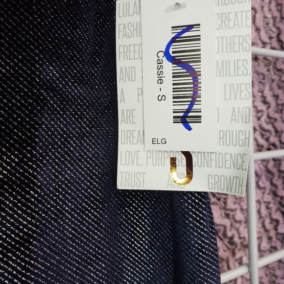 Lularoe Cassie - Picture 4 of 4